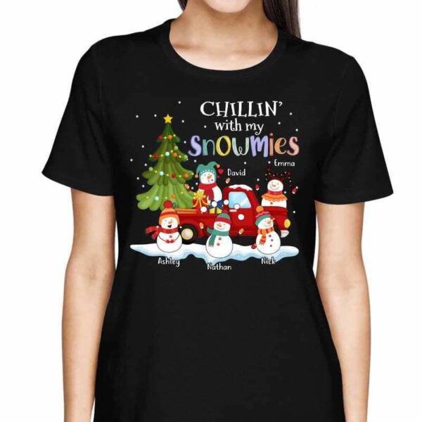 T-Shirt Chillin‘ With My Snowmies Grandma Mom Personalized Shirt
