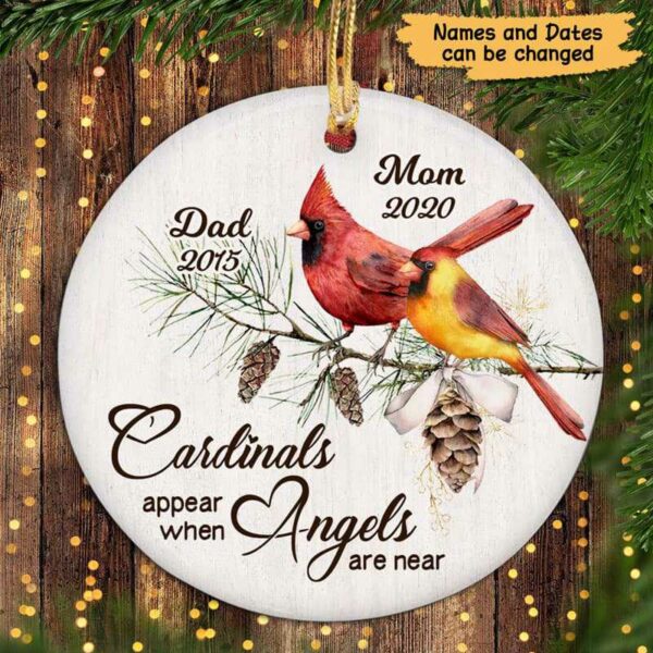 Ornament Cardinals Pine Branch Personalized Circle Ornament Ceramic / Pack 1